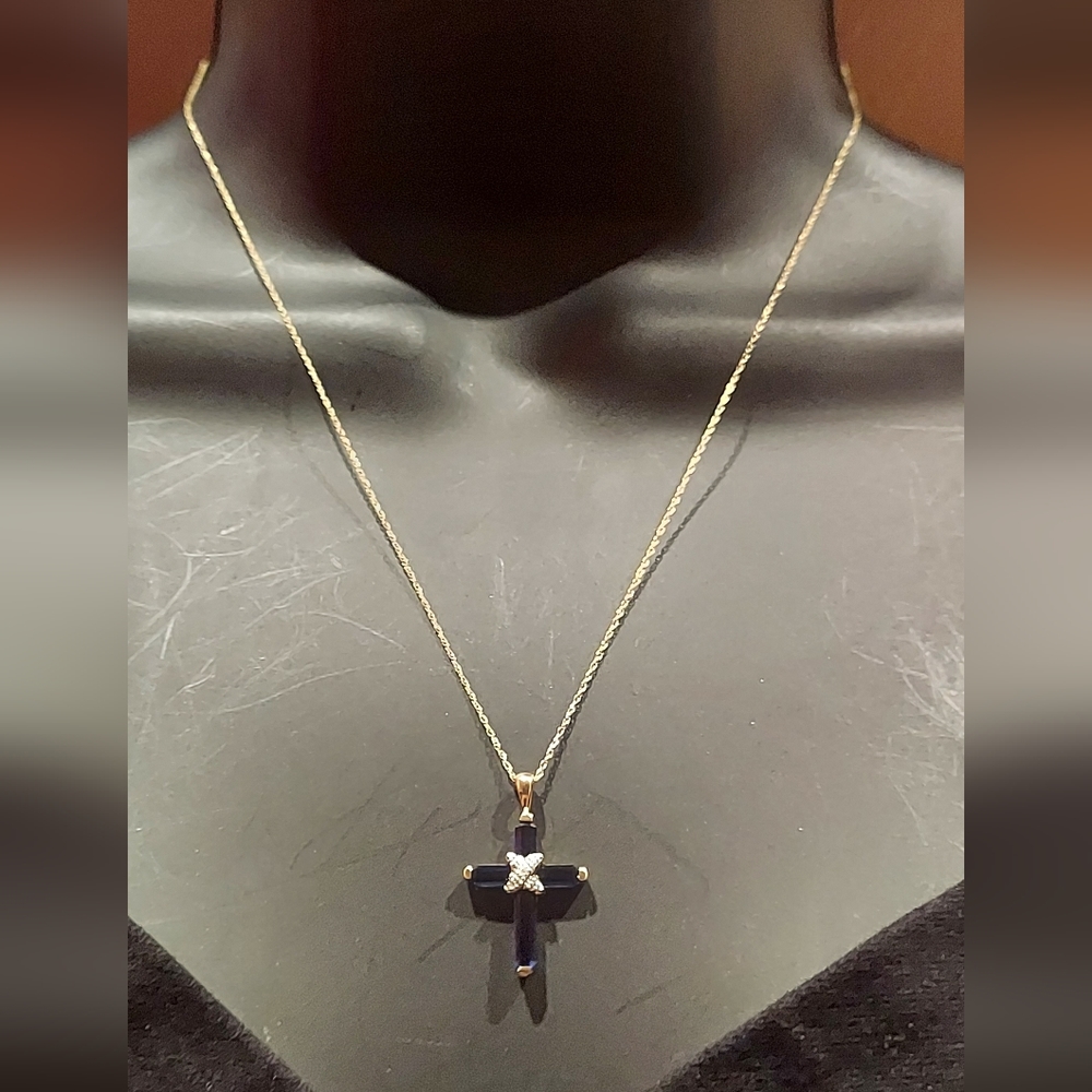 Marked (AJ-10K)Necklace Gold with cross  Very pretty 1,diamond 💎